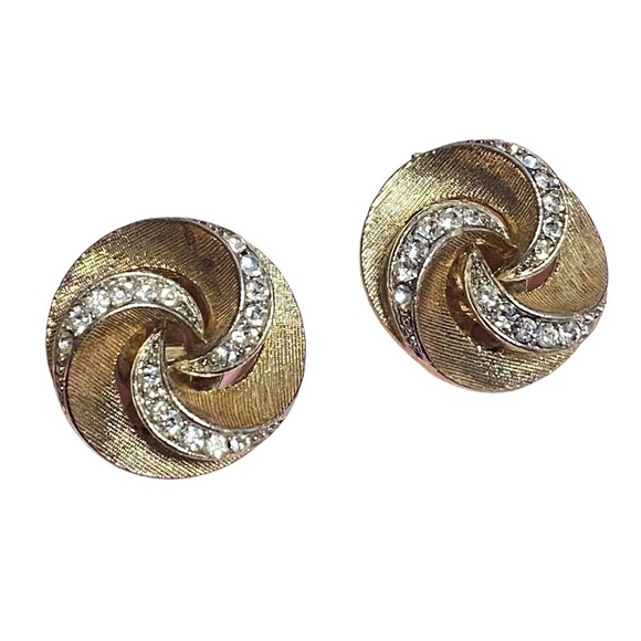 Vintage Lisner Gold Tone Rhinestone Swirl Clip-On Earrings Signed - Picture 2 of 7